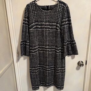 Talbots  Gala Glen Plaid Sheath Dress Size 14 Knee Length 3/4 Bell Sleeve Career